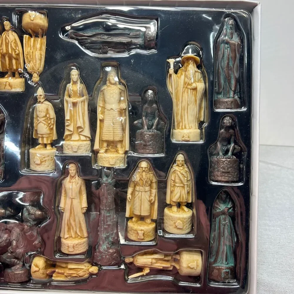 Lord of the Rings The Return of the King Chess Set Complete